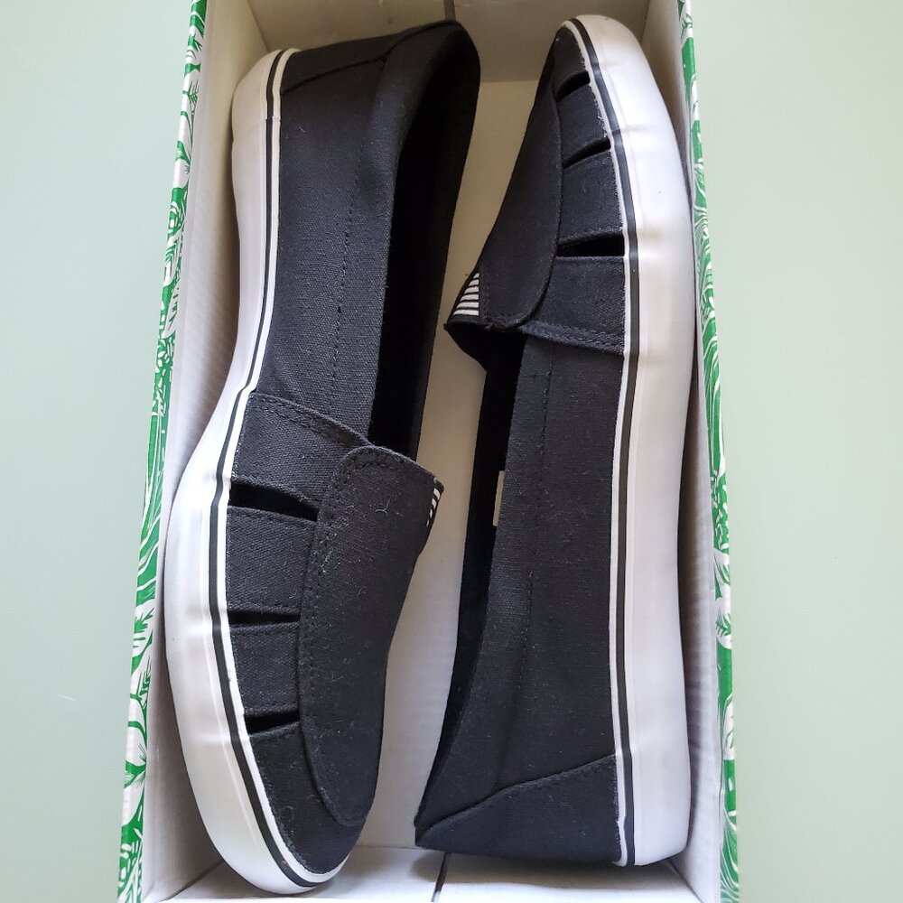 Shoes - Picture 4 of 4